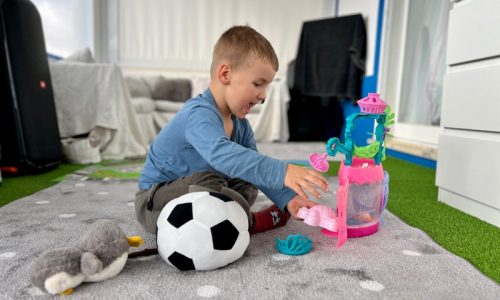 Imaginative Playtime at Our Algarve Daycare Facility (16)